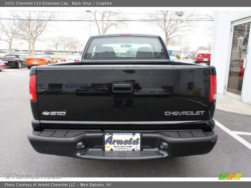 Black Onyx / Graphite 2003 Chevrolet S10 Extended Cab