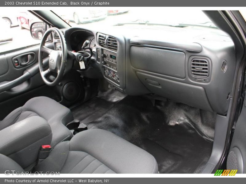 Black Onyx / Graphite 2003 Chevrolet S10 Extended Cab