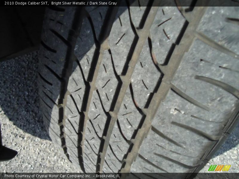 Bright Silver Metallic / Dark Slate Gray 2010 Dodge Caliber SXT
