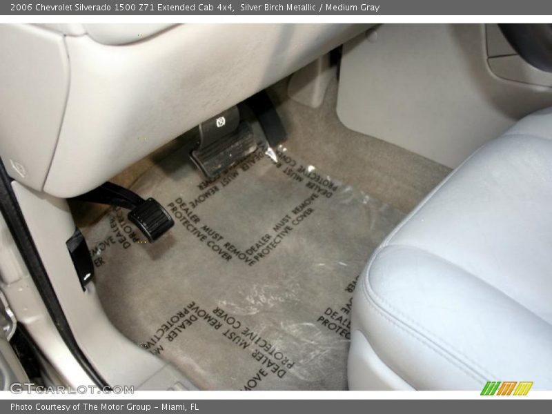 Silver Birch Metallic / Medium Gray 2006 Chevrolet Silverado 1500 Z71 Extended Cab 4x4