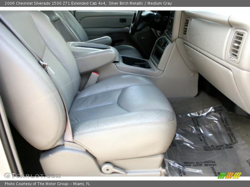 Silver Birch Metallic / Medium Gray 2006 Chevrolet Silverado 1500 Z71 Extended Cab 4x4