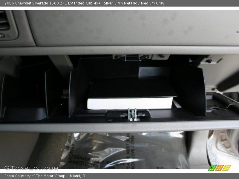 Silver Birch Metallic / Medium Gray 2006 Chevrolet Silverado 1500 Z71 Extended Cab 4x4