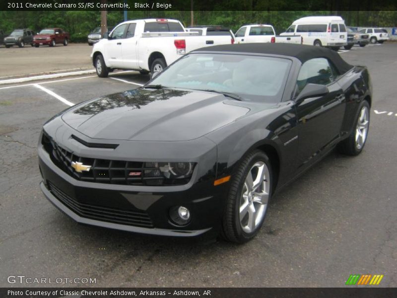 Front 3/4 View of 2011 Camaro SS/RS Convertible