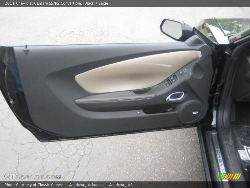 Door Panel of 2011 Camaro SS/RS Convertible