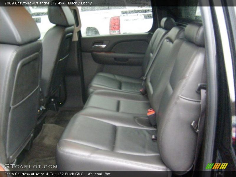 Black / Ebony 2009 Chevrolet Avalanche LTZ 4x4