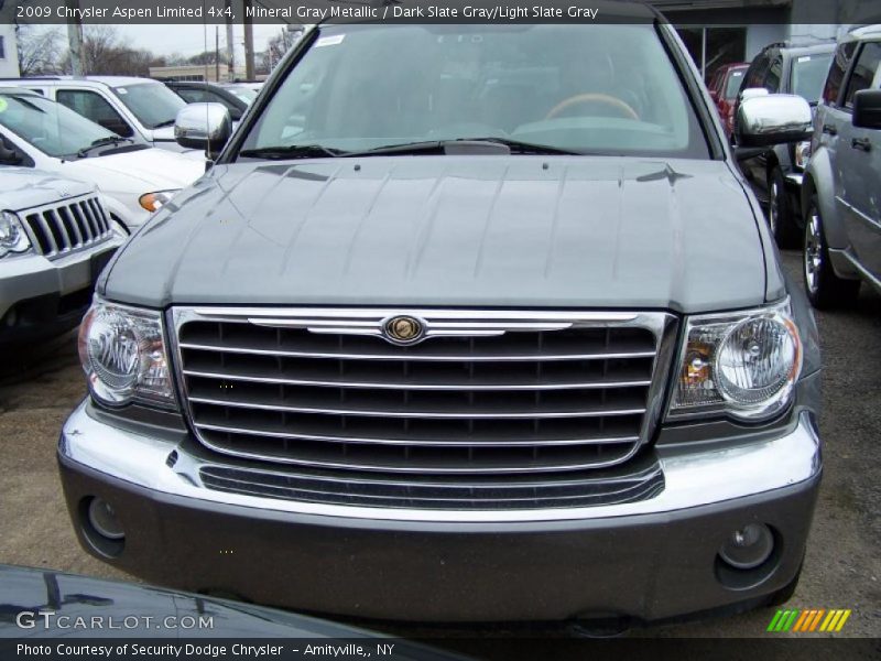 Mineral Gray Metallic / Dark Slate Gray/Light Slate Gray 2009 Chrysler Aspen Limited 4x4