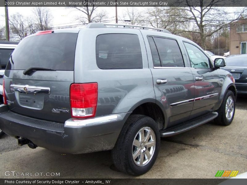 Mineral Gray Metallic / Dark Slate Gray/Light Slate Gray 2009 Chrysler Aspen Limited 4x4