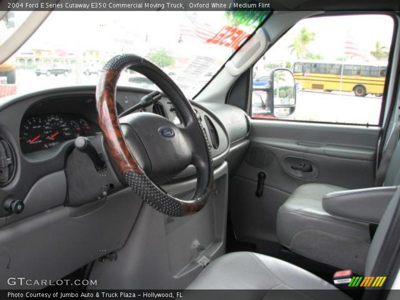 Oxford White / Medium Flint 2004 Ford E Series Cutaway E350 Commercial Moving Truck