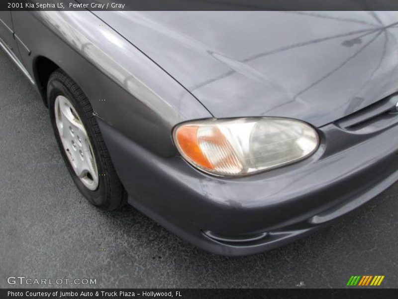 Pewter Gray / Gray 2001 Kia Sephia LS