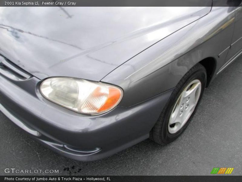 Pewter Gray / Gray 2001 Kia Sephia LS