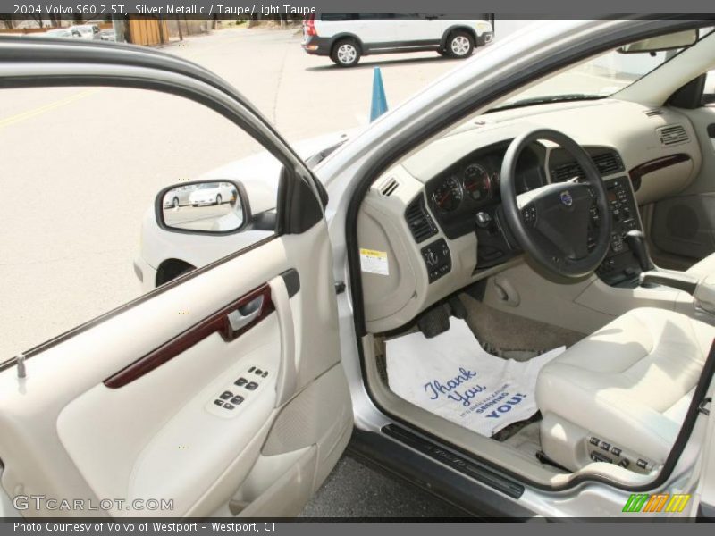 Silver Metallic / Taupe/Light Taupe 2004 Volvo S60 2.5T