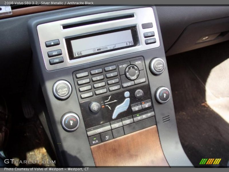 Silver Metallic / Anthracite Black 2008 Volvo S80 3.2