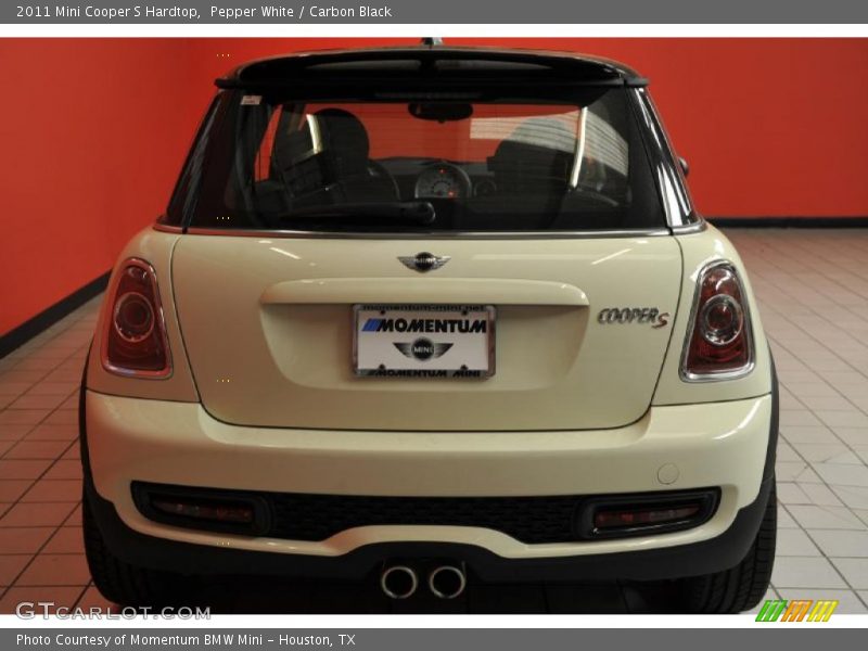 Pepper White / Carbon Black 2011 Mini Cooper S Hardtop