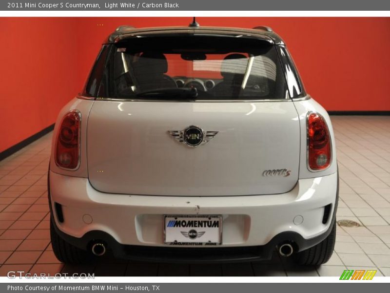 Light White / Carbon Black 2011 Mini Cooper S Countryman