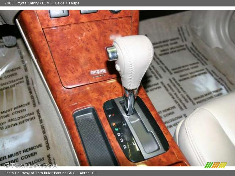 Beige / Taupe 2005 Toyota Camry XLE V6