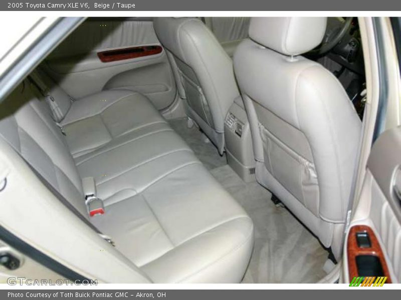 Beige / Taupe 2005 Toyota Camry XLE V6