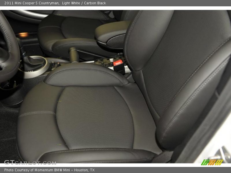 Light White / Carbon Black 2011 Mini Cooper S Countryman