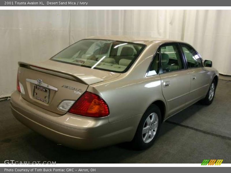 Desert Sand Mica / Ivory 2001 Toyota Avalon XL