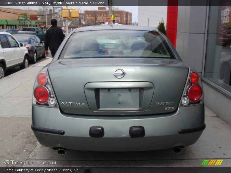 Mystic Emerald Metallic / Blond 2006 Nissan Altima 3.5 SE