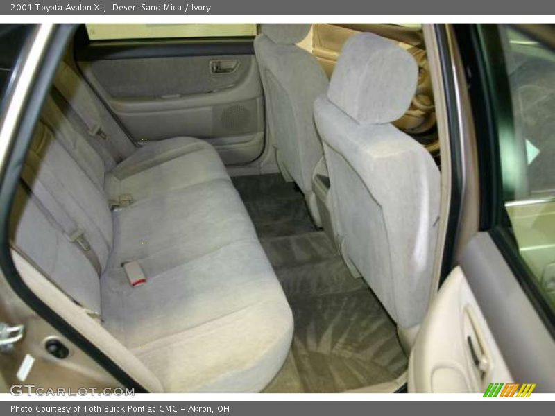 Desert Sand Mica / Ivory 2001 Toyota Avalon XL