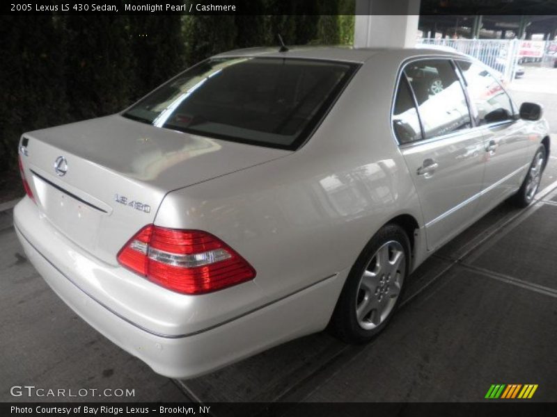 Moonlight Pearl / Cashmere 2005 Lexus LS 430 Sedan