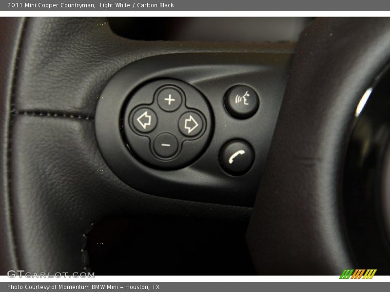 Light White / Carbon Black 2011 Mini Cooper Countryman