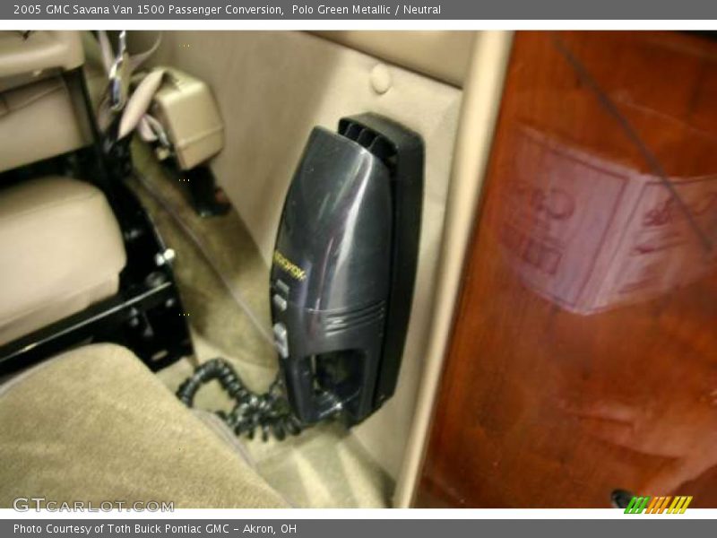 Polo Green Metallic / Neutral 2005 GMC Savana Van 1500 Passenger Conversion