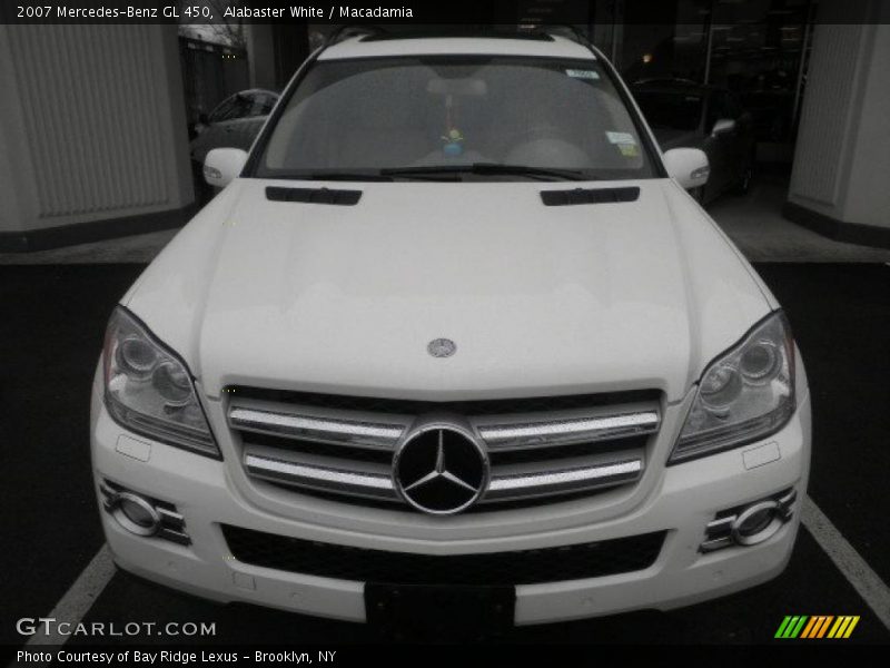 Alabaster White / Macadamia 2007 Mercedes-Benz GL 450