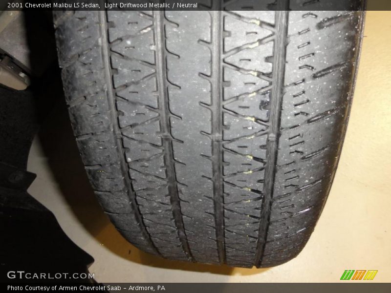 Light Driftwood Metallic / Neutral 2001 Chevrolet Malibu LS Sedan