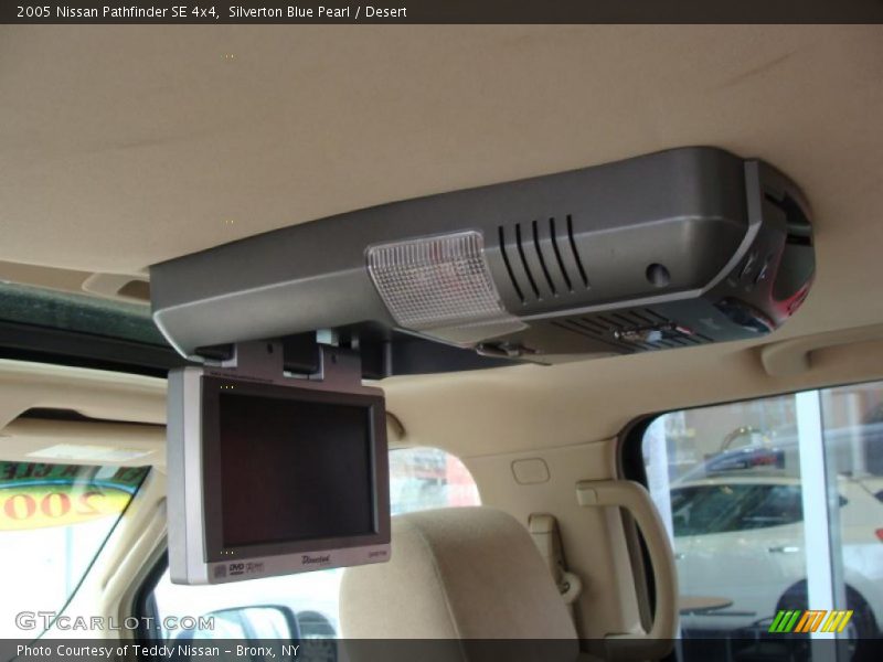 Silverton Blue Pearl / Desert 2005 Nissan Pathfinder SE 4x4