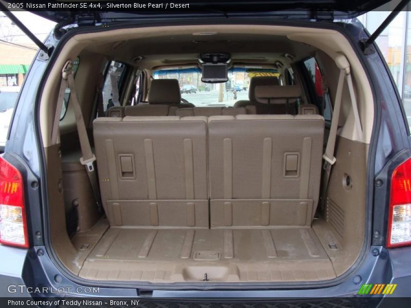 Silverton Blue Pearl / Desert 2005 Nissan Pathfinder SE 4x4