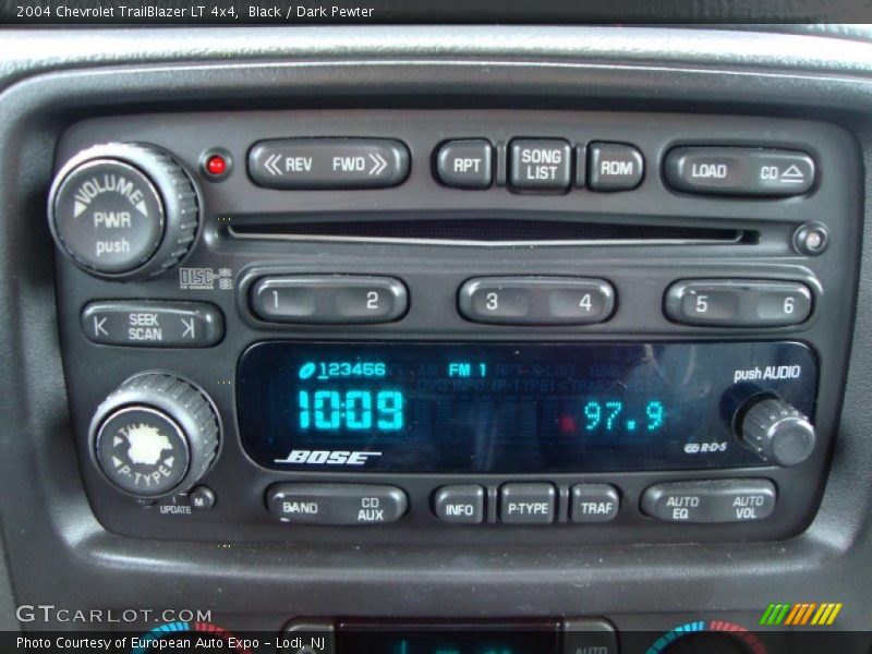 Black / Dark Pewter 2004 Chevrolet TrailBlazer LT 4x4