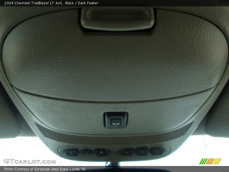 Black / Dark Pewter 2004 Chevrolet TrailBlazer LT 4x4