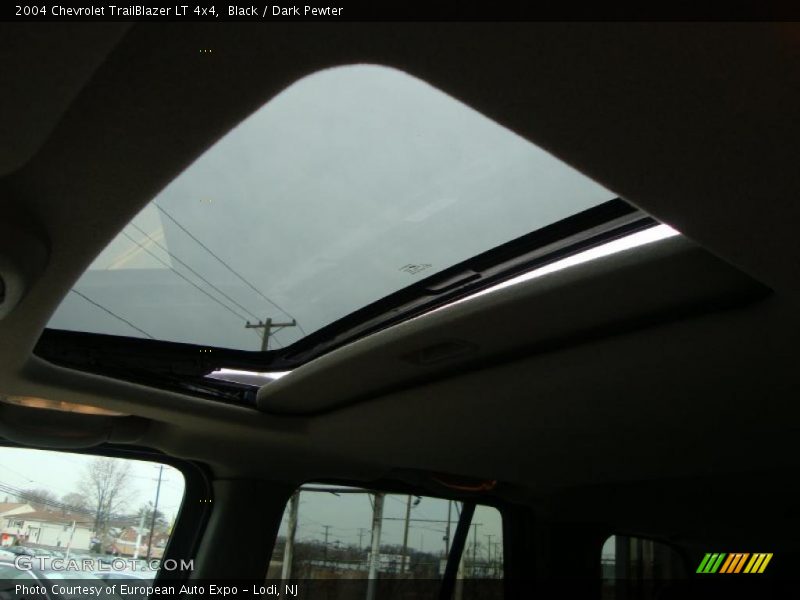 Black / Dark Pewter 2004 Chevrolet TrailBlazer LT 4x4
