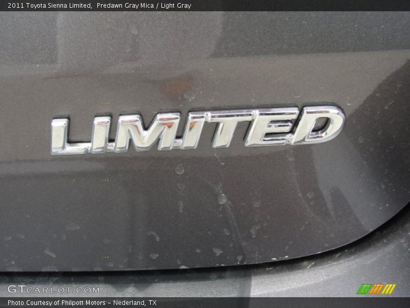 Predawn Gray Mica / Light Gray 2011 Toyota Sienna Limited