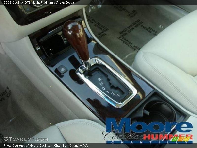 Light Platinum / Shale/Cocoa 2008 Cadillac DTS