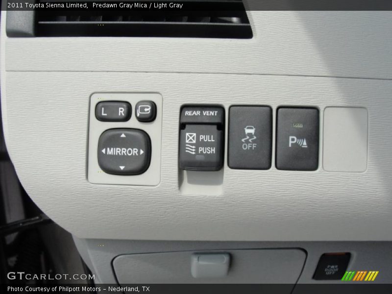 Predawn Gray Mica / Light Gray 2011 Toyota Sienna Limited