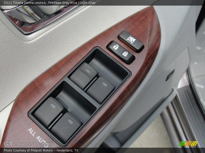 Predawn Gray Mica / Light Gray 2011 Toyota Sienna Limited
