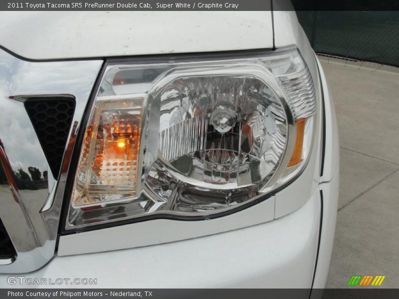 Super White / Graphite Gray 2011 Toyota Tacoma SR5 PreRunner Double Cab