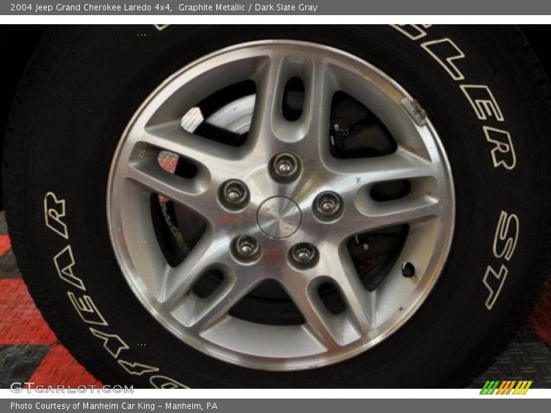 Graphite Metallic / Dark Slate Gray 2004 Jeep Grand Cherokee Laredo 4x4