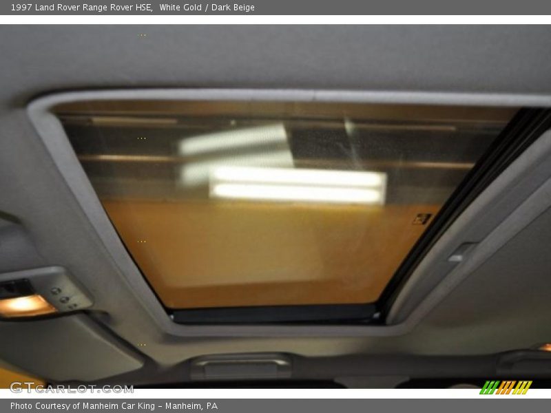 White Gold / Dark Beige 1997 Land Rover Range Rover HSE