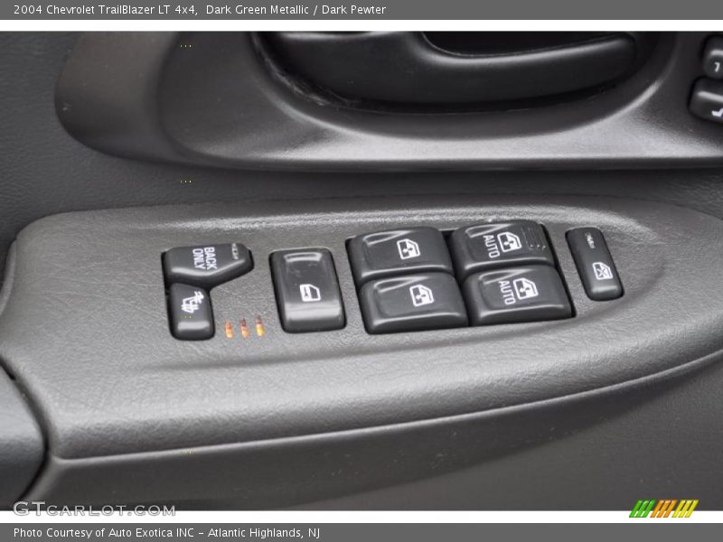 Dark Green Metallic / Dark Pewter 2004 Chevrolet TrailBlazer LT 4x4