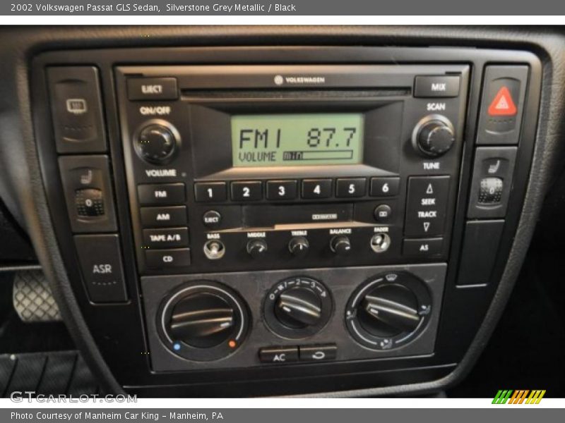 Silverstone Grey Metallic / Black 2002 Volkswagen Passat GLS Sedan