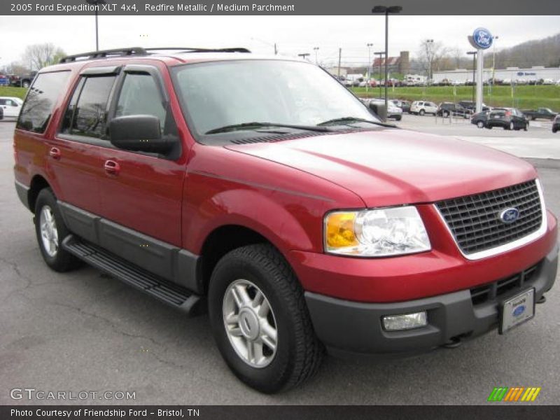 Redfire Metallic / Medium Parchment 2005 Ford Expedition XLT 4x4