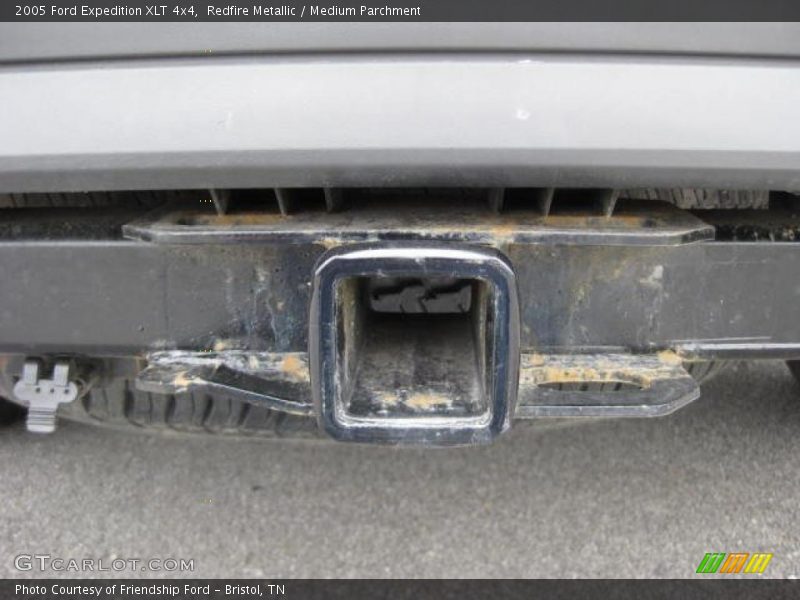 Redfire Metallic / Medium Parchment 2005 Ford Expedition XLT 4x4