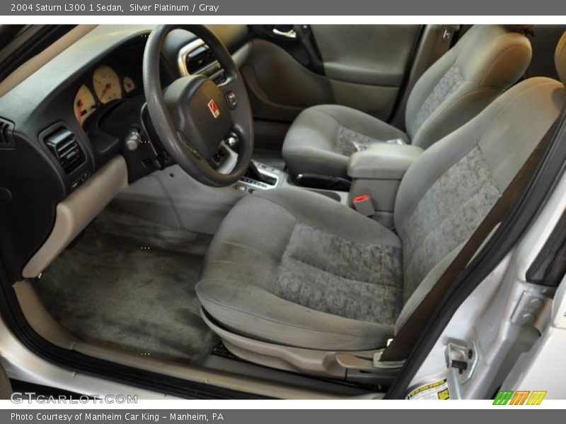 Silver Platinum / Gray 2004 Saturn L300 1 Sedan