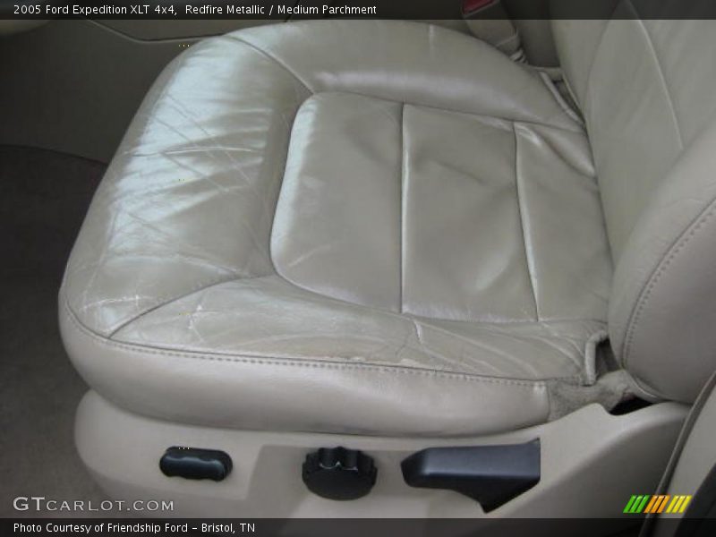 Redfire Metallic / Medium Parchment 2005 Ford Expedition XLT 4x4
