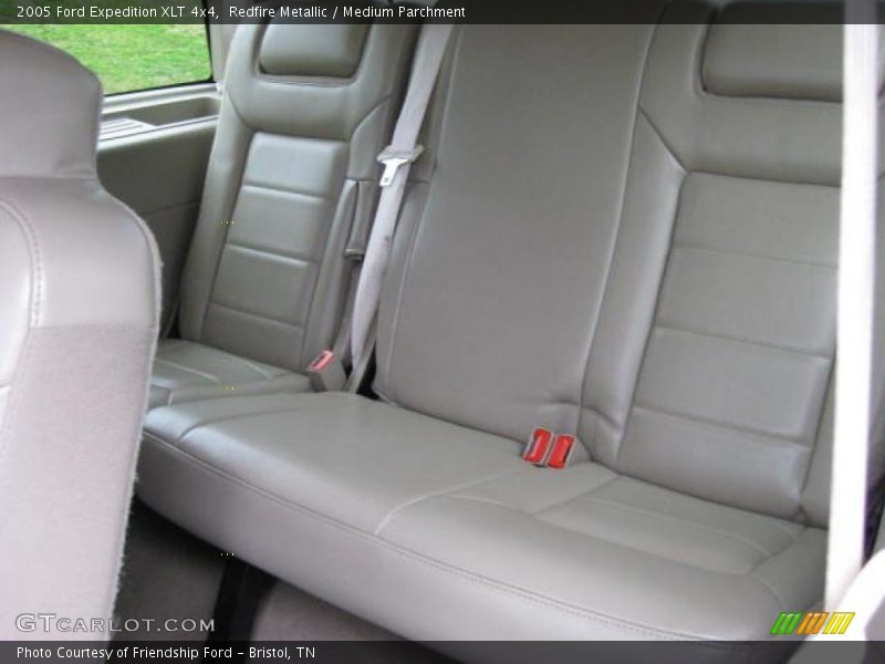 Redfire Metallic / Medium Parchment 2005 Ford Expedition XLT 4x4