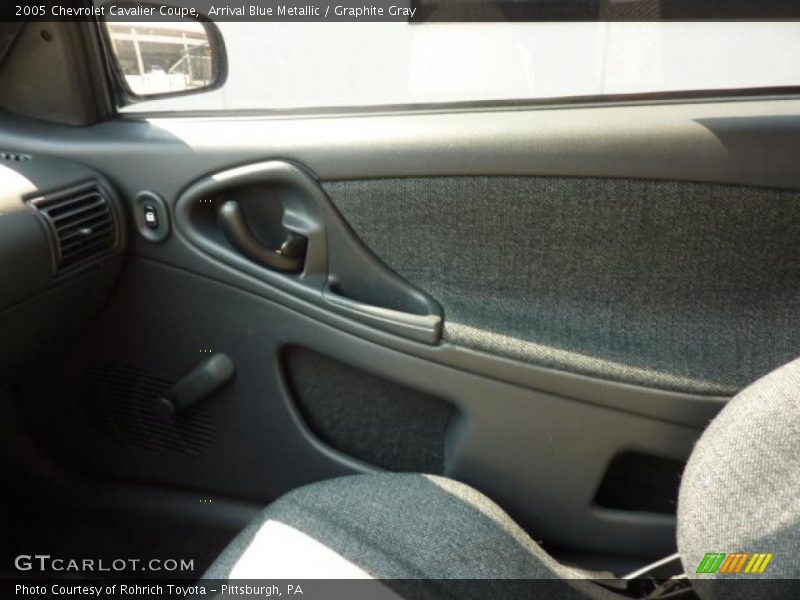 Arrival Blue Metallic / Graphite Gray 2005 Chevrolet Cavalier Coupe