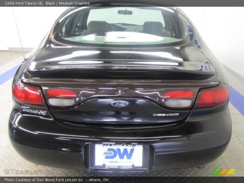 Black / Medium Graphite 1999 Ford Taurus SE